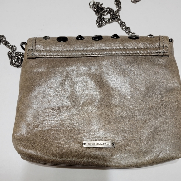 BCBGMAXAZRIA Leather Chain Strap Crossbody bag with Studs Brown Small - Picture 8 of 8